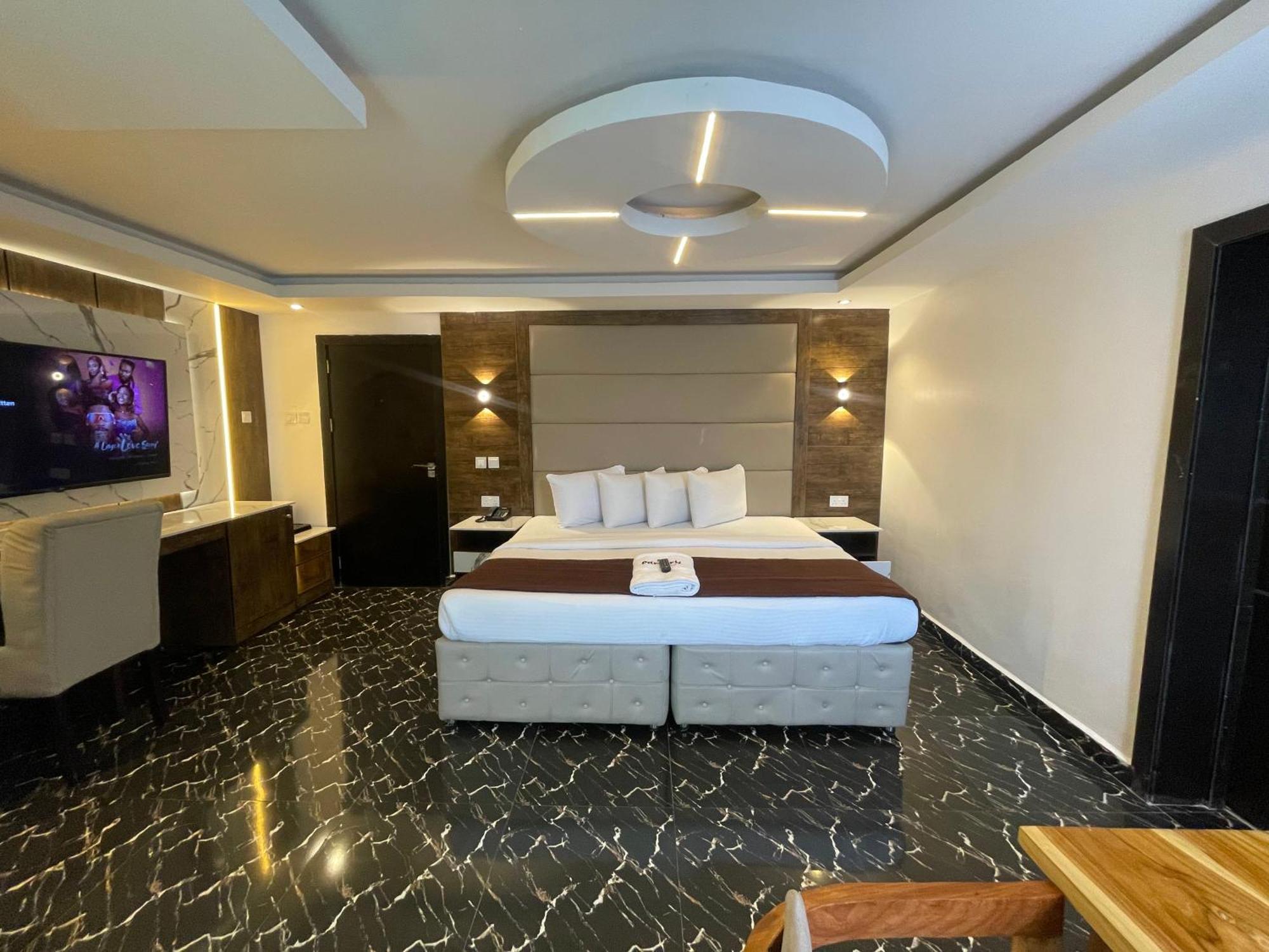 Presken K-One Hotel Ikeja Kültér fotó